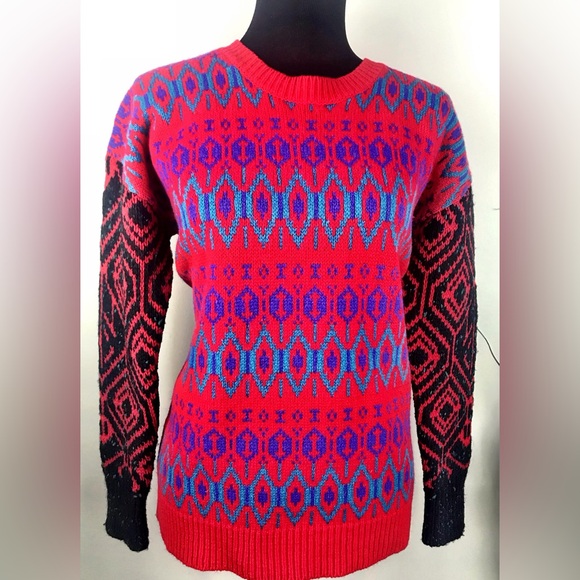 J.Crew Red, Black, Green Patterned Lambs Wool Christmas Sweater! - Picture 5 of 6